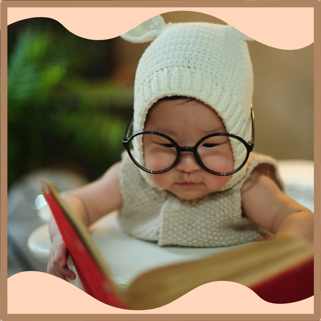 Beautiful Baby Images With Quotes/Cute Baby Reading Book